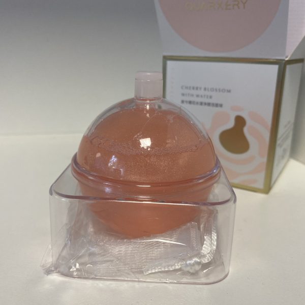 Кулька для вмивання з екстрактом вишні,яблока  Cherry Blossom With Water Cleansing Ball 100g