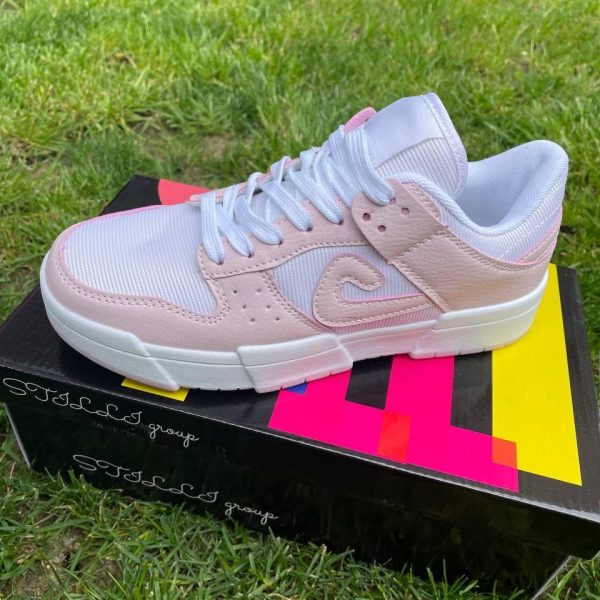 Женские кроссовки  NIKE DUNK , натуральная кожа , белые с розовыми вставками