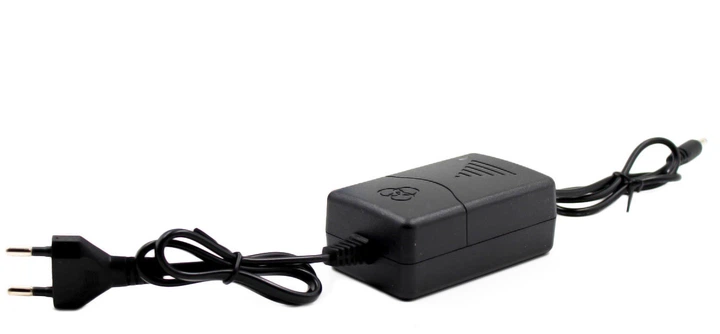 Адаптер 12V 2A BIG/GOOD (разъем 5.5*2.5mm) Адаптер 12V 2A BIG/GOOD (разъем 5.5*2.5mm)