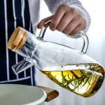 Стеклянный кувшин для масла и уксуса 650 мл с носиком, ручкой и деревянной крышкой, бутылка-дозатор для жидких продуктов — фото 4