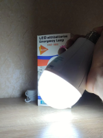 Аварийная светодиодная лампа 20W с аккумулятором на патрон лампочка Led аккумуляторная под цоколь — фото 3