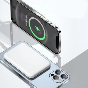 Магнитный павербанк 10000mAh MagSafe / Power Bank lightning / Повербанк магнитный беспроводной 22,5W — фото 2